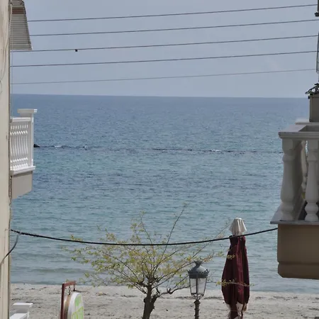 Nikolas