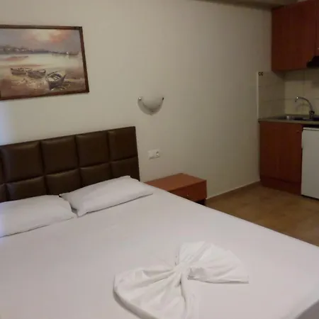 Nikolas Apartament *